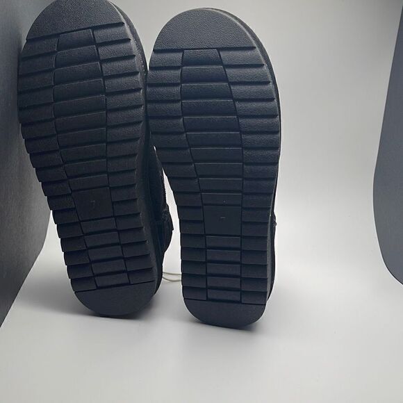 CUSHIONAIRE Women's pull on boot +Memory Foam 7 BLACK - Picture 5 of 7